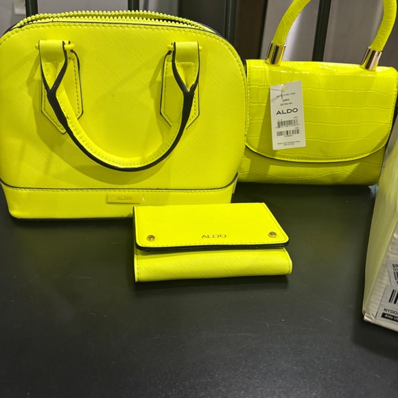 Aldo neon heels and purses - Picture 4 of 9